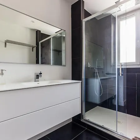 Apartment Eugenie T4 Vue Centre-ville *