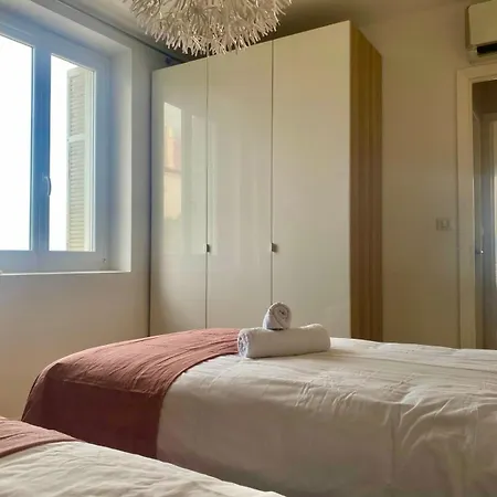Eugenie T4 Vue Centre-ville * Ajaccio (Corsica)