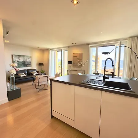 Eugenie T4 Vue Centre-ville Apartmán *