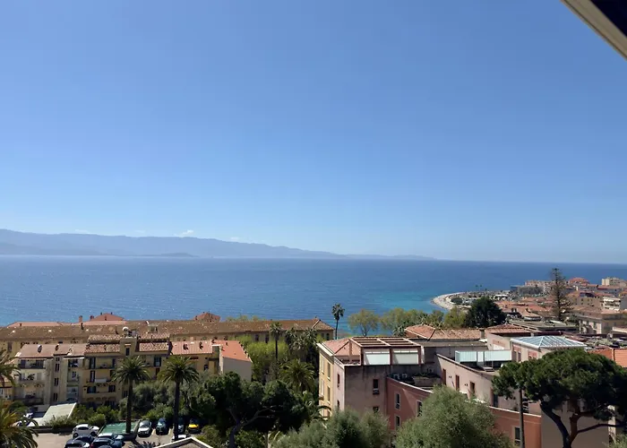 Apartament Eugenie T4 Vue Centre-ville *