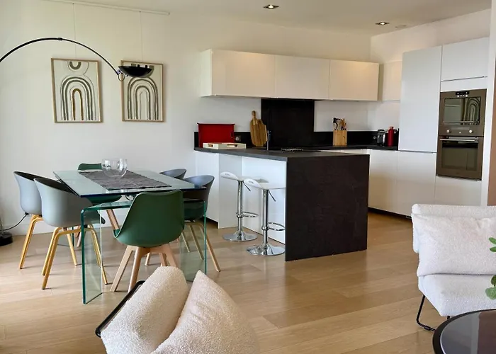 Apartament Eugenie T4 Vue Centre-ville *