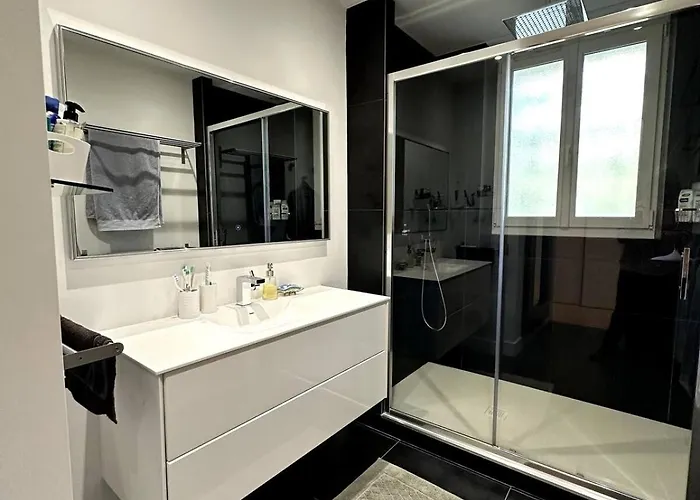 Apartament Eugenie T4 Vue Centre-ville